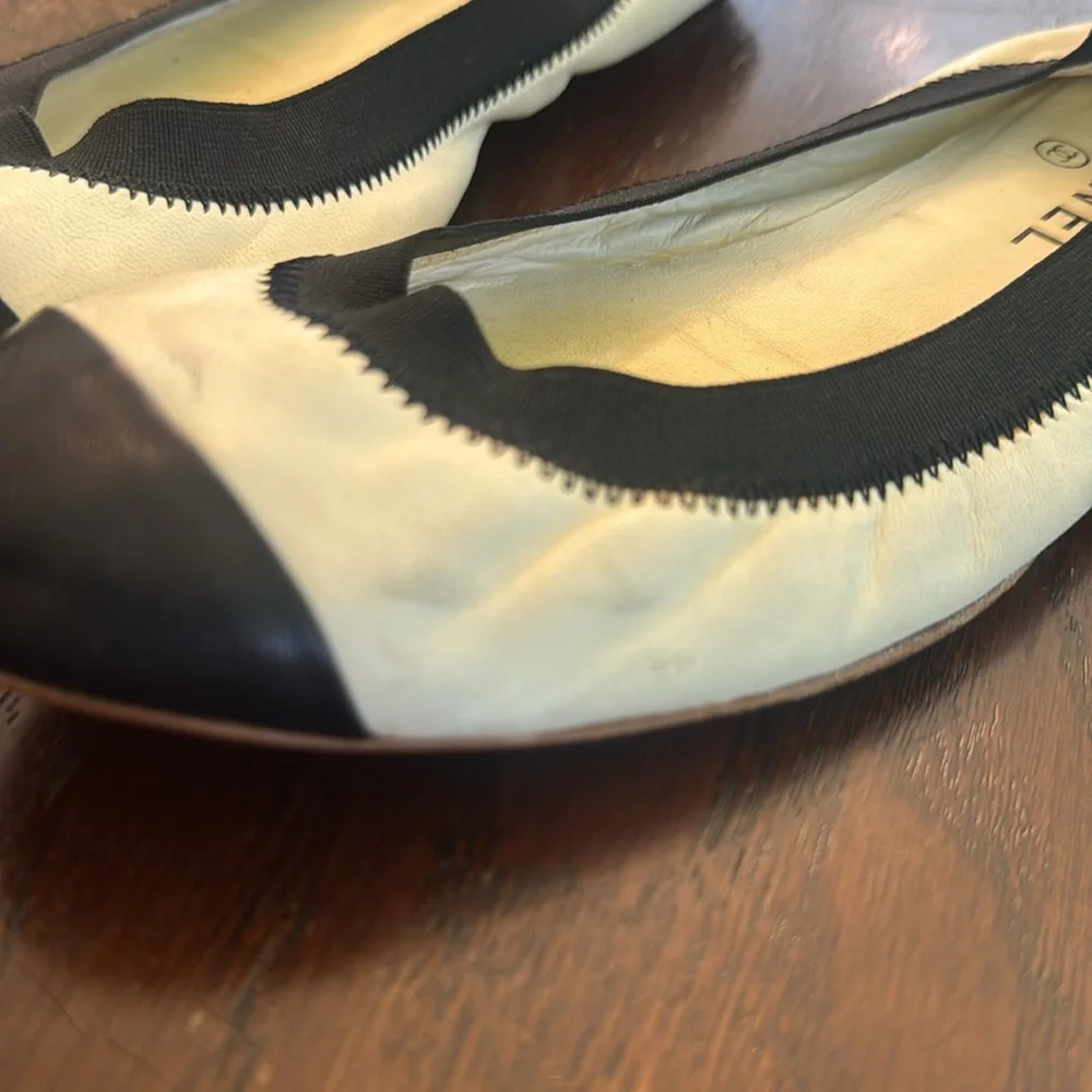 Chanel Ballet Flats – Black & White Leather Cap Toe – Size 38 (US 7.5–8) - Picture 3 of 10